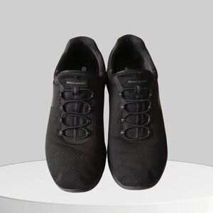 Skechers Summits womens US size 10/EU size 40.5
